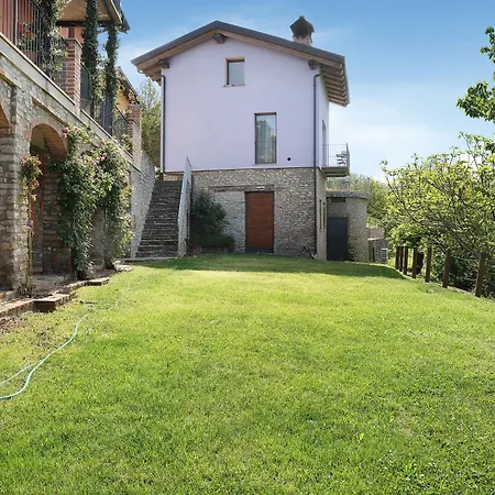 Apartment La Corte Di Langa Topazio *