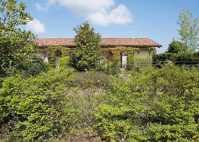 La Corte Di Langa Topazio Apartmán